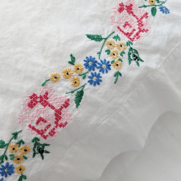 EMBROIDERED Rose Vintage Cotton White Floral Pillowcase - Picture 3 of 8